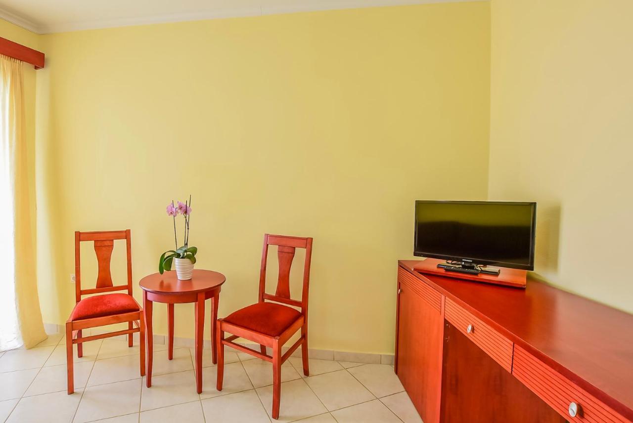 Timos Hotel Laganas Ngoại thất bức ảnh