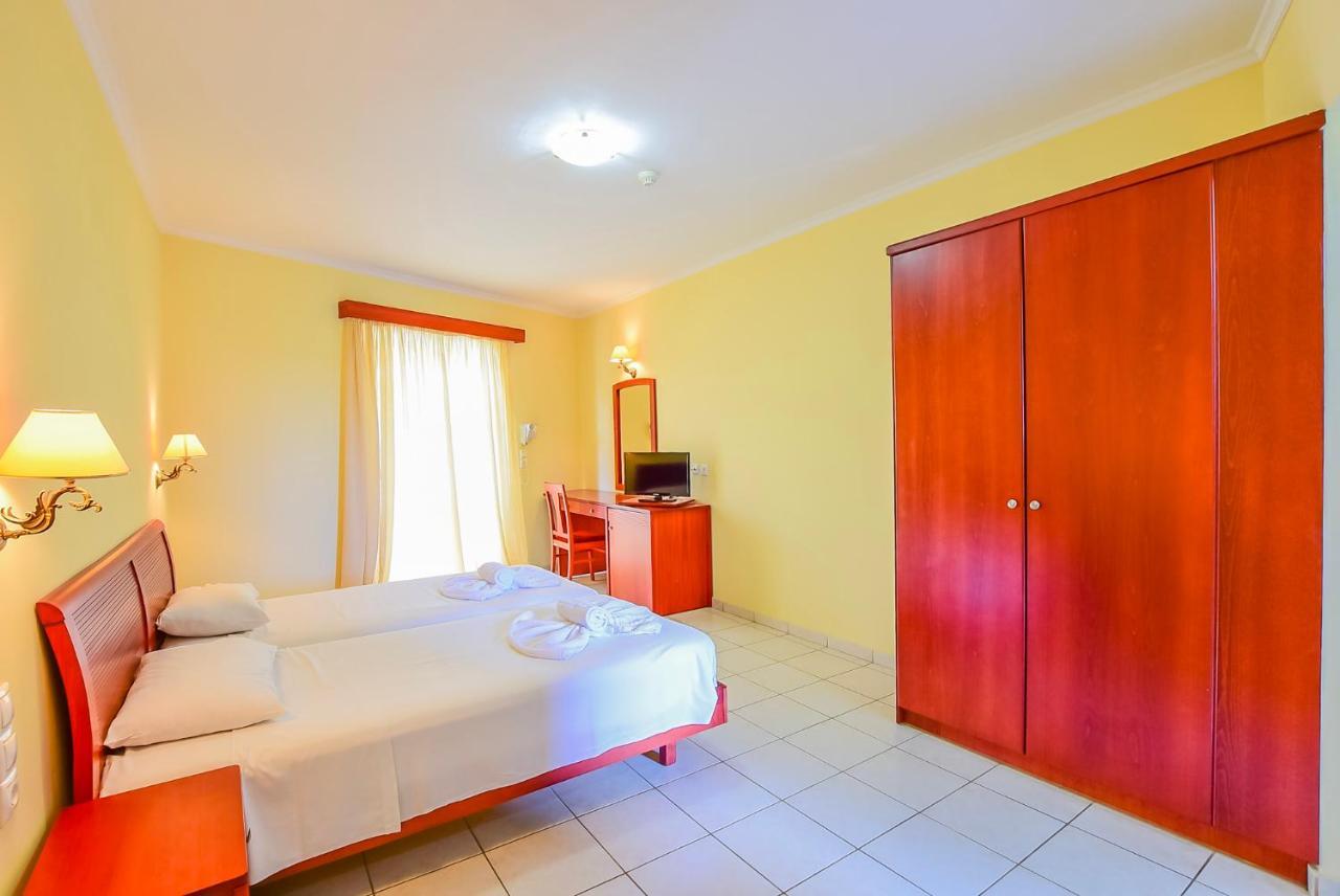 Timos Hotel Laganas Ngoại thất bức ảnh