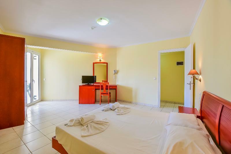 Timos Hotel Laganas Ngoại thất bức ảnh